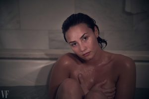 Demi Lovato nue