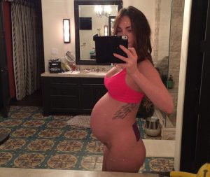 Megan-Fox-sexy-enceinte