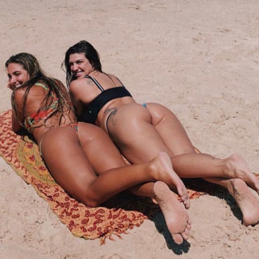 Mackenzie Dern bronze a la plage