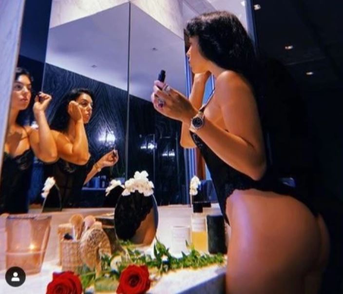 Georgina rodriguez miroir sexy