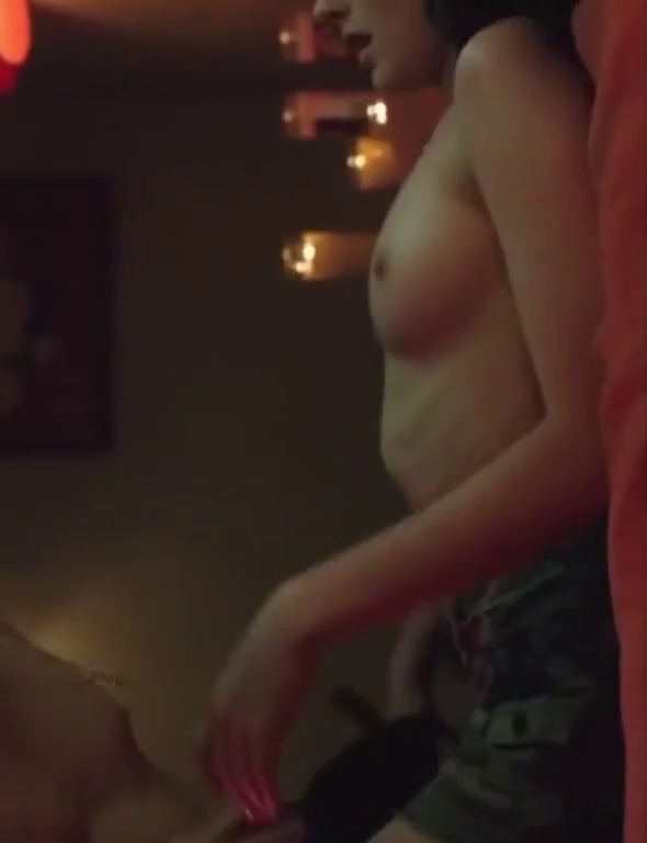 Anne Hathaway Compilation sexy
