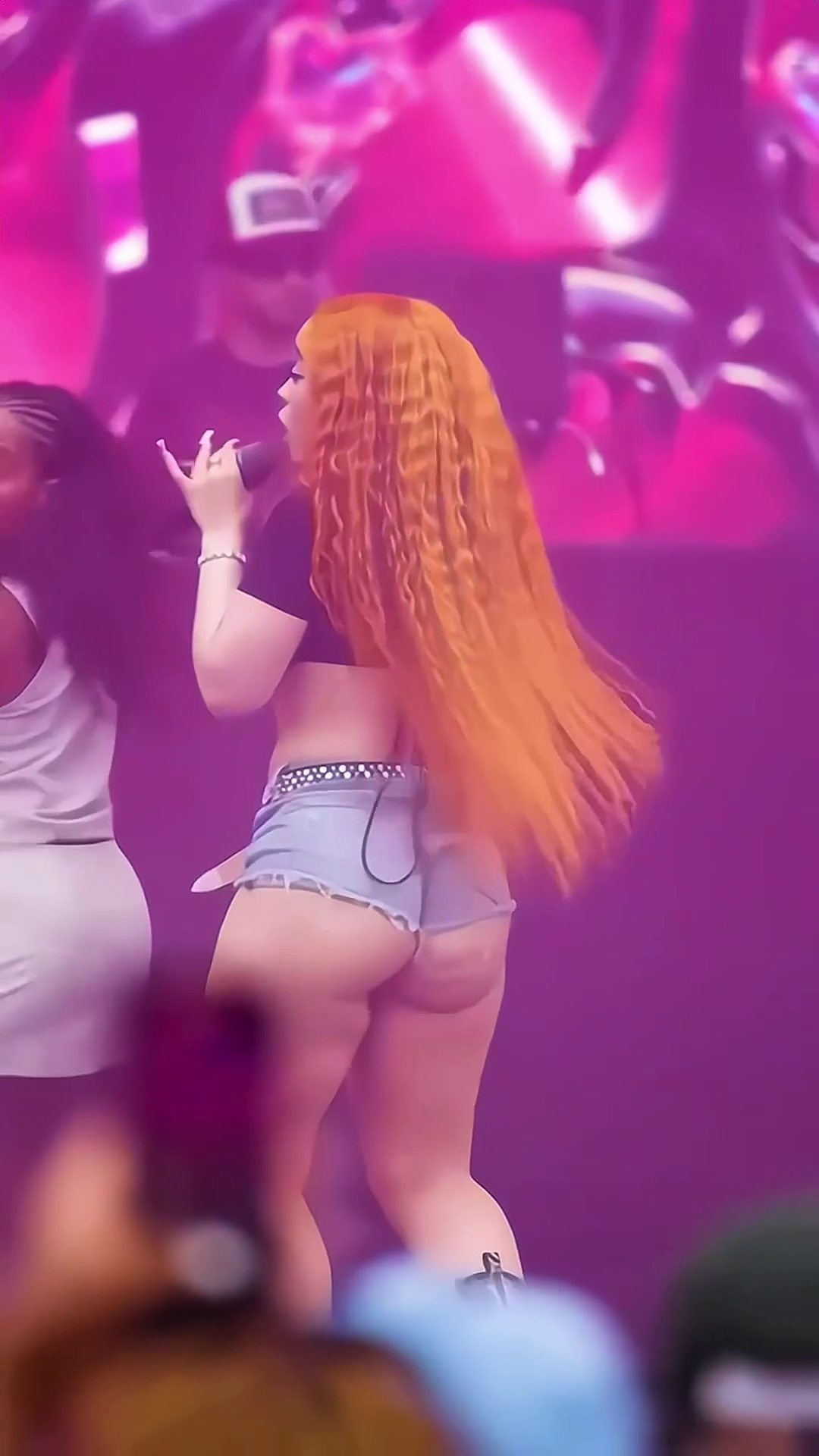 Ice Spice short sexy